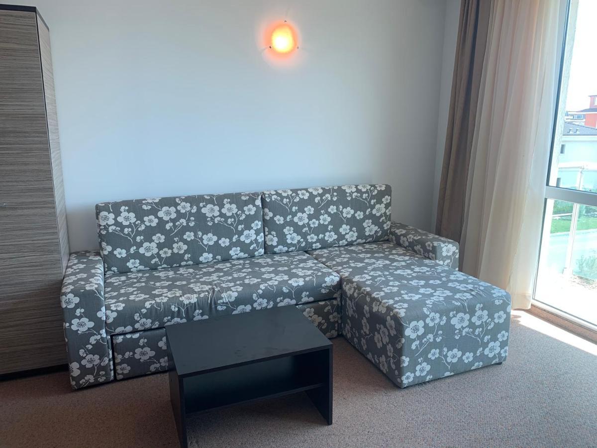 Apartmán Апартамент В Сарафово Burgas City Exteriér fotografie